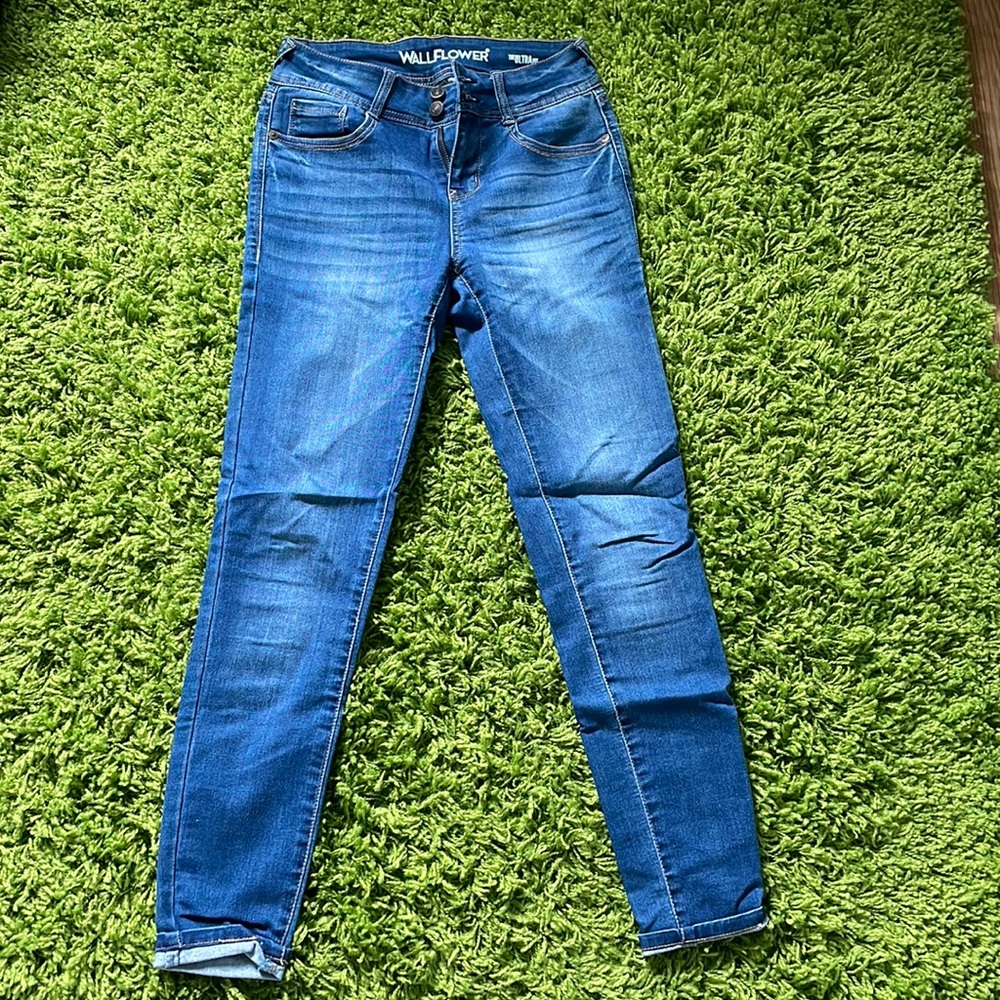Wallflower jeggings